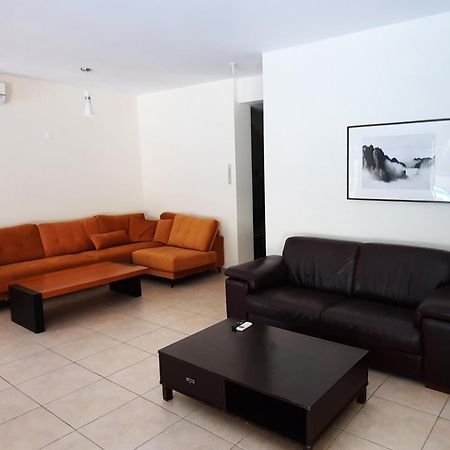 Villa Larnaca Bay Resort 보로클리니 외부 사진