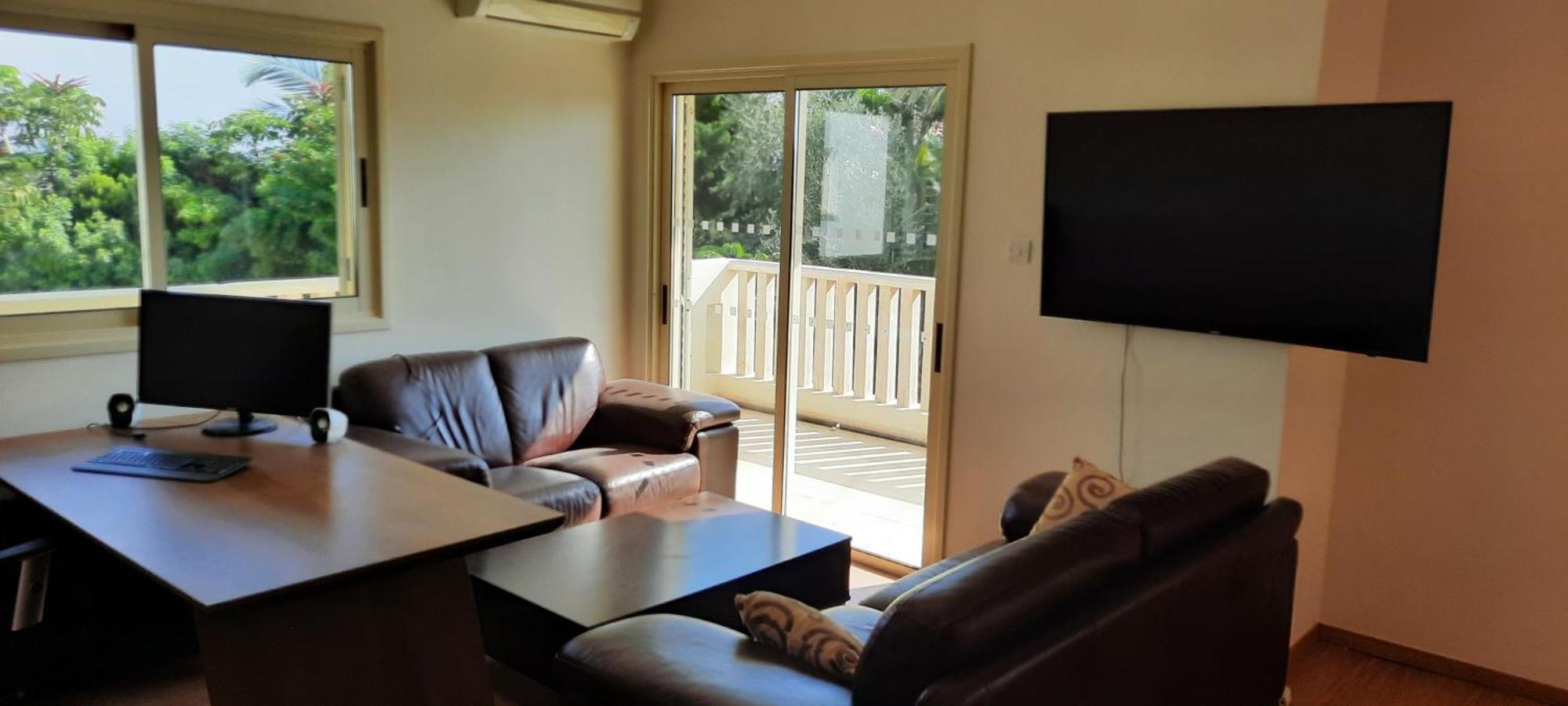 Villa Larnaca Bay Resort 보로클리니 외부 사진