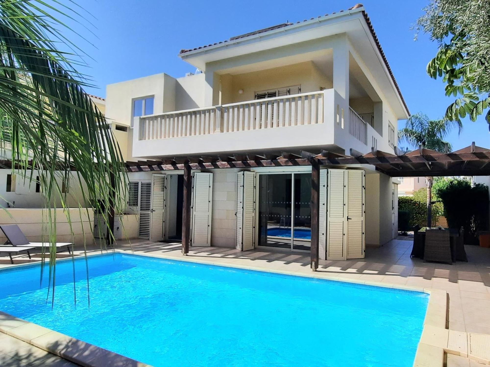 Villa Larnaca Bay Resort 보로클리니 외부 사진
